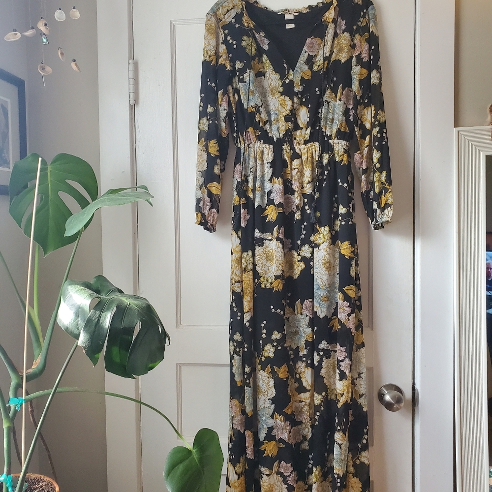 FLORAL DRESS